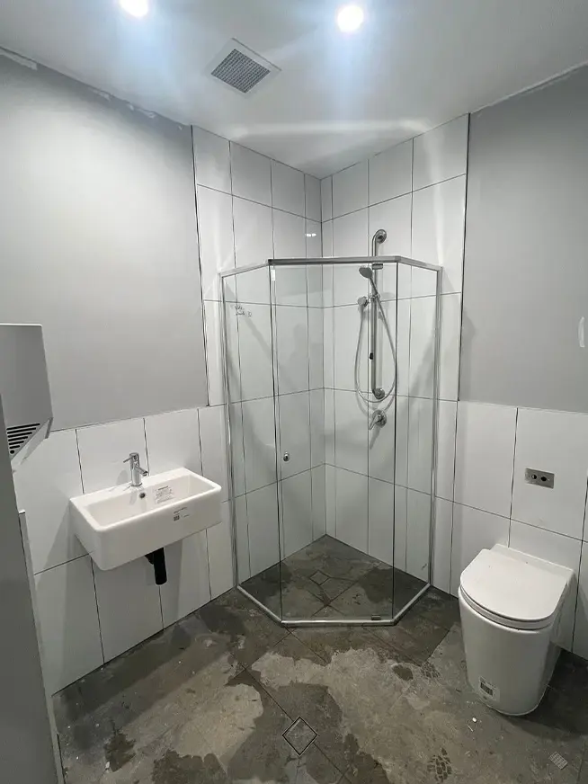 Diamond shape showers