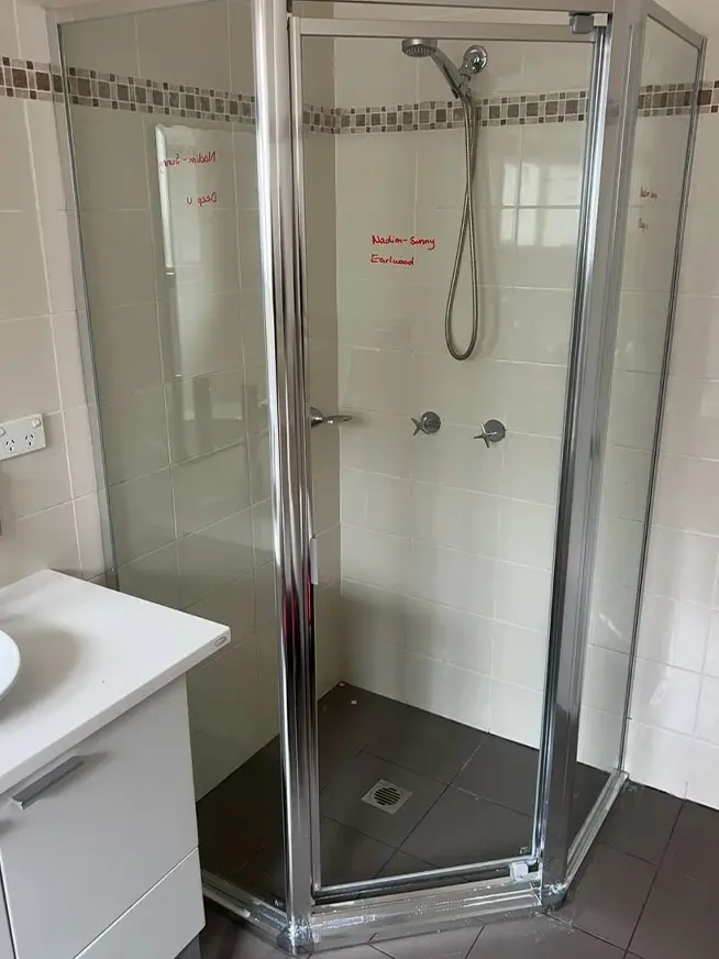 Diamond shape showers
