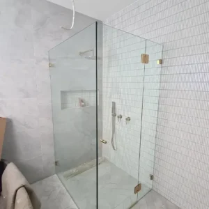 Frameless corner Shower